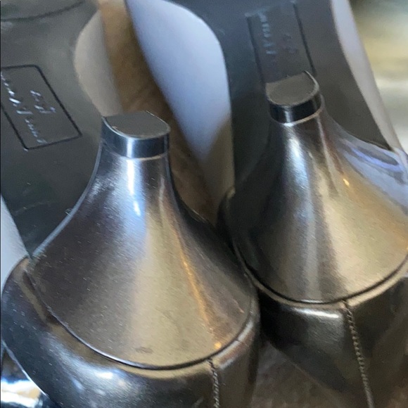 Sold - Picture 3 of 5